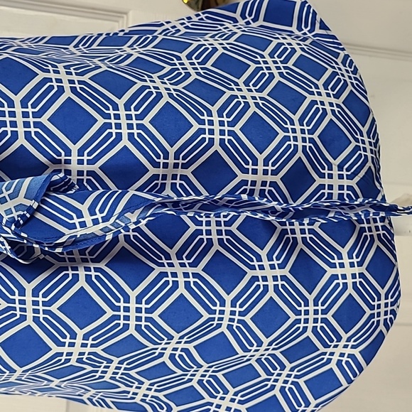 Banana Republic Summer Blouse - Picture 4 of 10